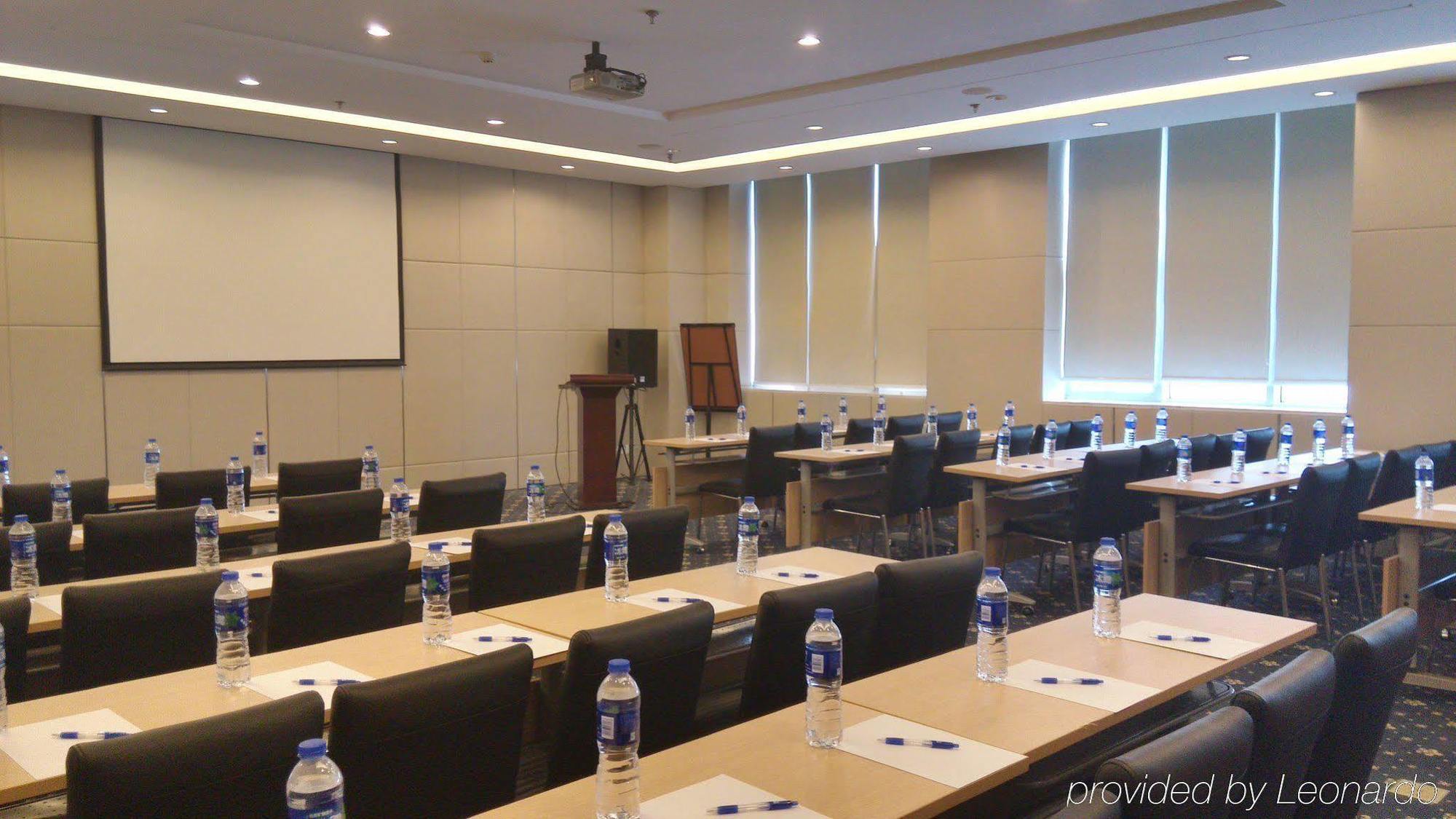 Holiday Inn Express Tianjin Heping By Ihg Kültér fotó